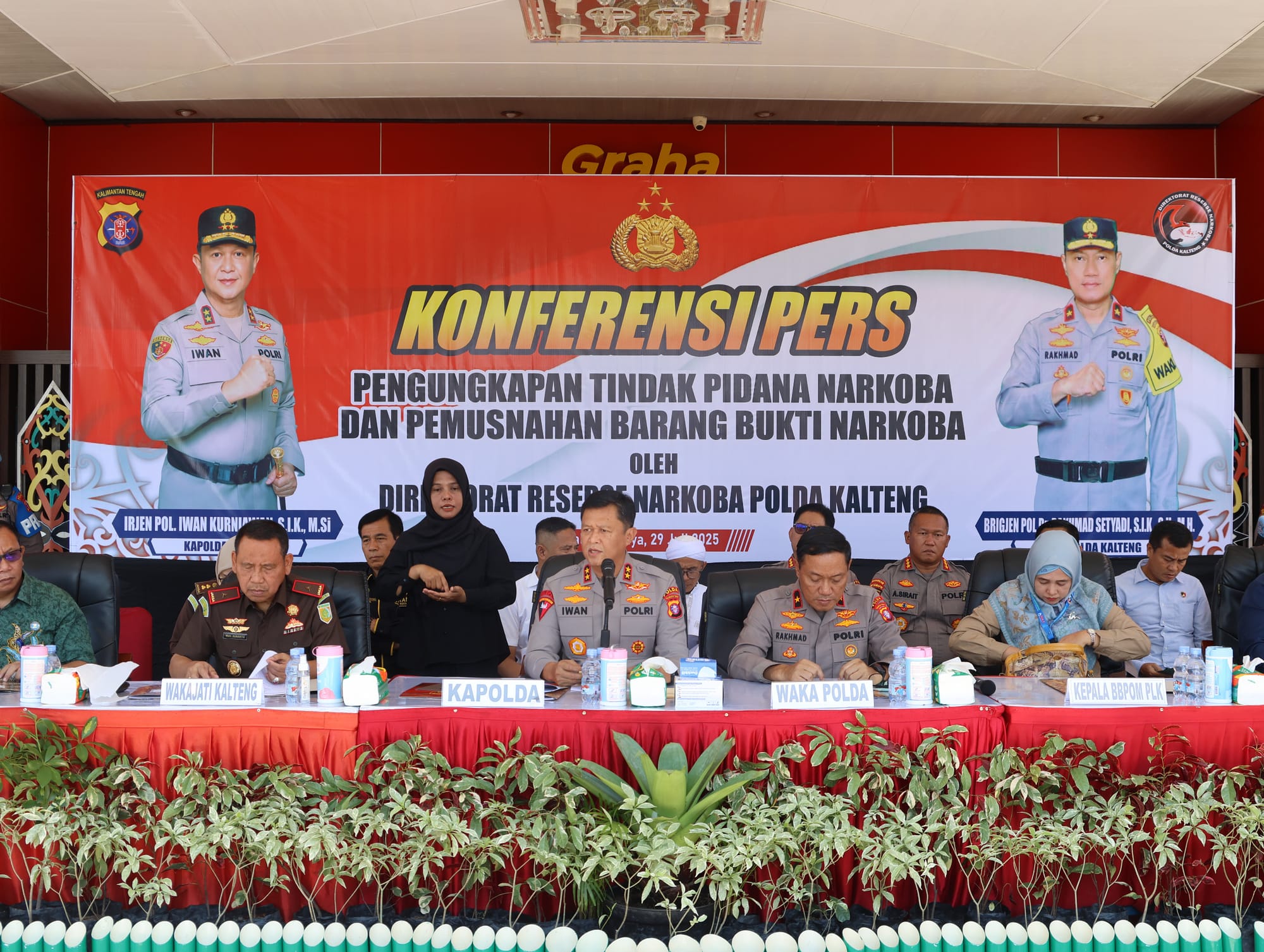 Pengungkapan Besar! Kapolda Kalteng Jelaskan Sukses Amankan 9,9 Kg Sabu dari Operasi Antik Telabang 2025