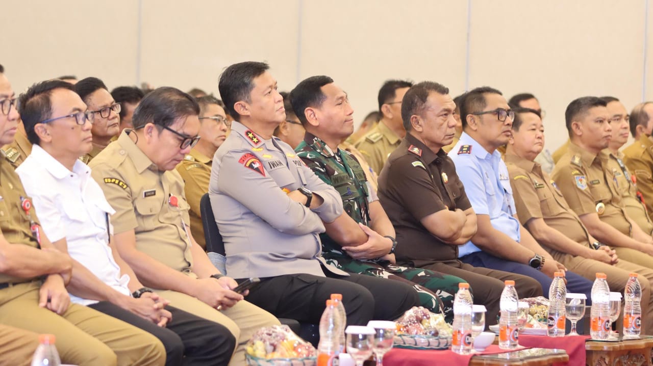 Pengukuhan FORCASI Kalteng, Kapolda Harap Camat Jadi Motor Pembangunan Menuju Indonesia Emas 2045