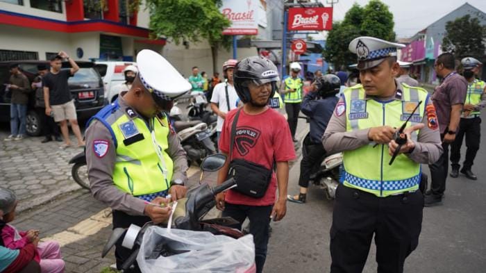 Pelanggaran Melonjak Tiga Kali Lipat, 2.071 Pengendara Terjaring Operasi Patuh Candi Banyumas 2025