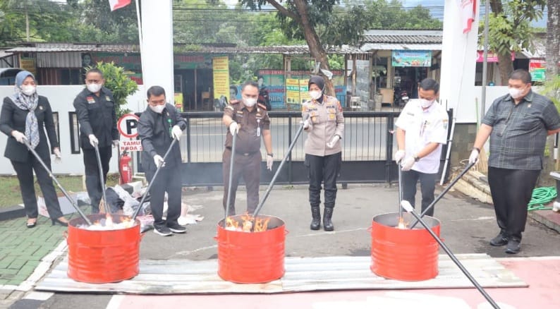 53 Barang Bukti Perkara di Kabupaten Semarang Dimusnahkan