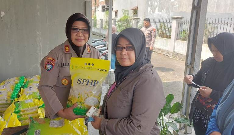 Distribusi 36 Ton Beras Murah oleh Polresta Malang Kota, Dorong Ketahanan Pangan