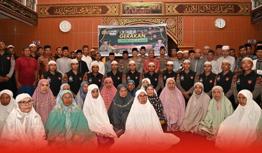 Subuh Penuh Keberkahan: Wakapolda Sumbar Bersama Jamaah Masjid Al-Ishlah Padang