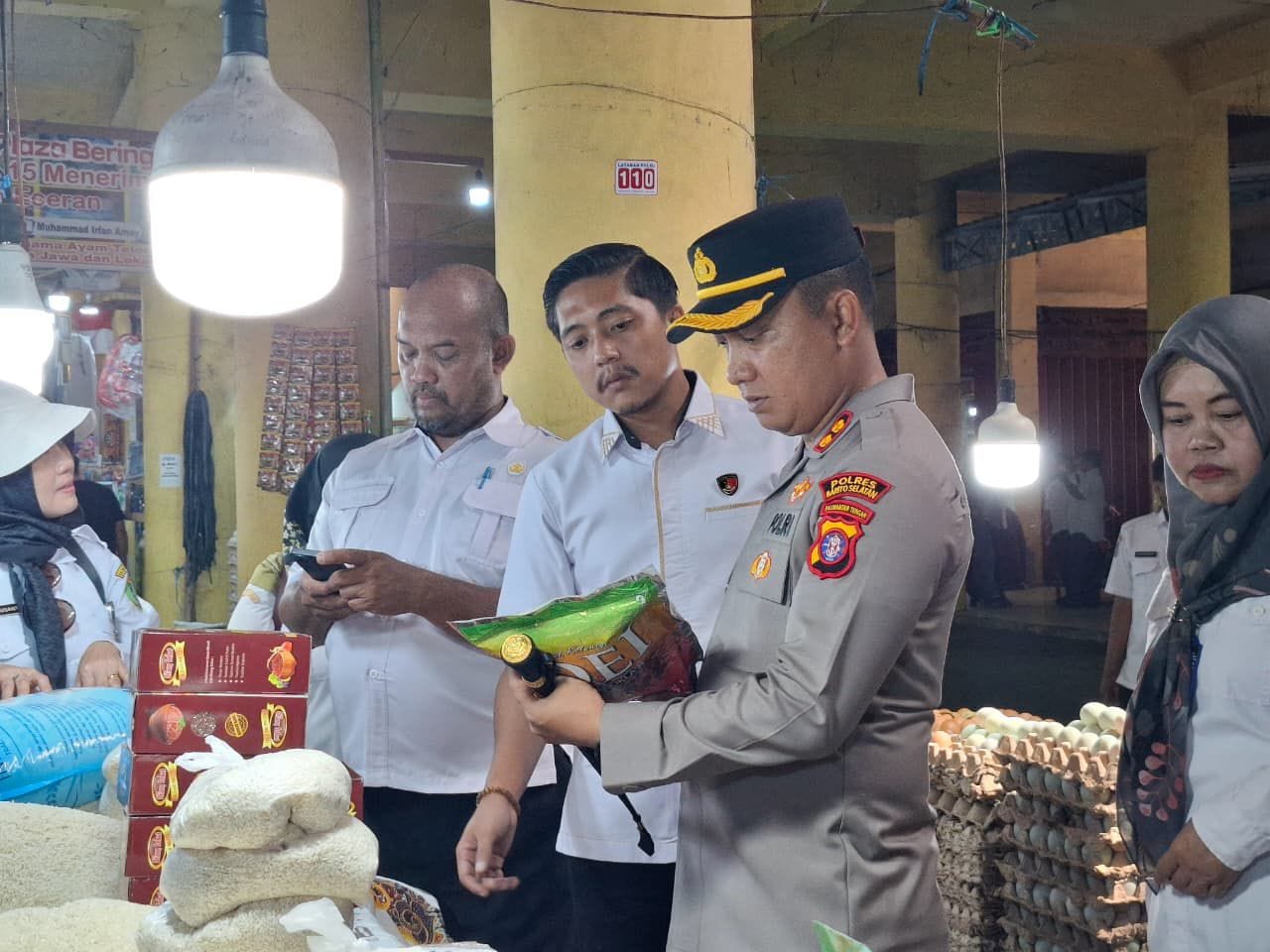 Kapolres Barsel dan Satgas Pangan Gelar Sidak Pasar Cegah Peredaran Beras Oplosan