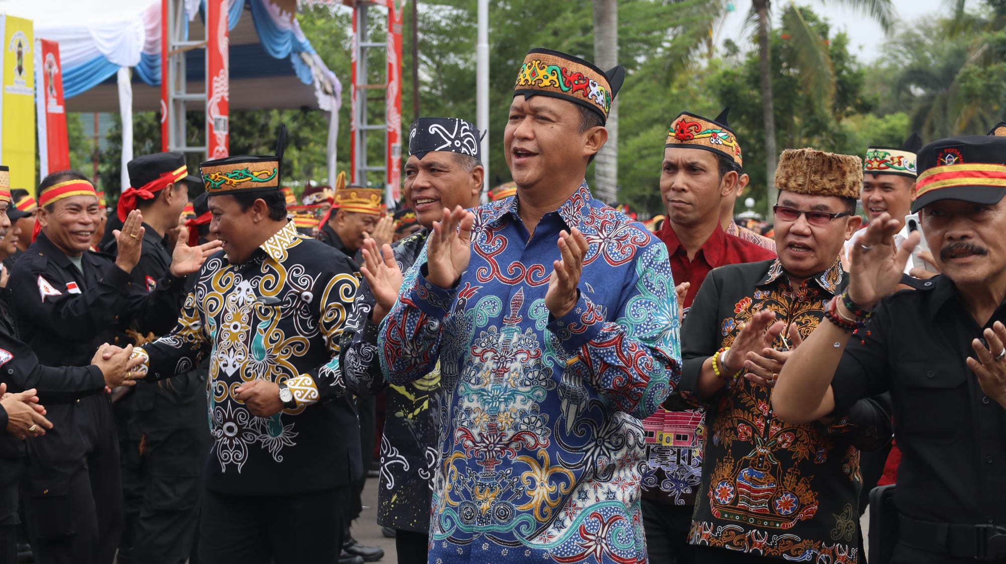 Perkuat Kearifan Lokal, Kapolda Kalteng Hadiri Pengukuhan BATAMAD dan Damang Kepala Adat
