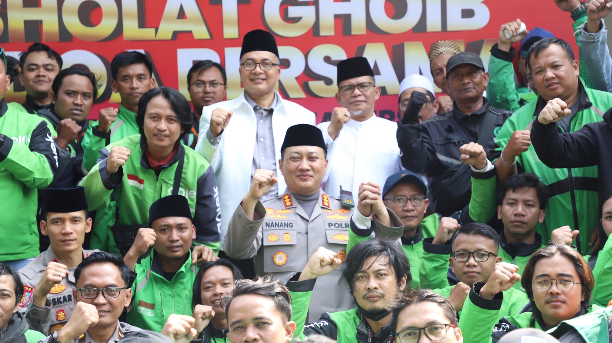 Ulama dan Ojol Bersatu Laksanakan Sholat Ghoib untuk Affan Kurniawan, Kapolresta Kawal Proses Hukum