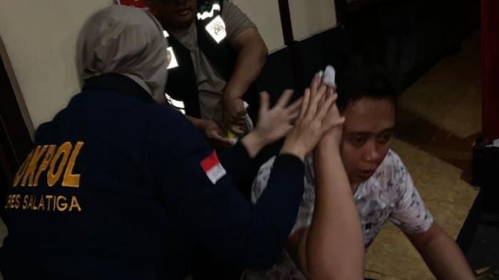 Satu Polisi Terluka di Kepala Akibat Lemparan Batu saat Kericuhan Depan Mapolres Salatiga