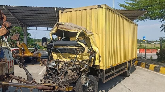 Kecelakaan Maut di Tol Pemalang-Batang, Dua Orang Tewas Akibat Sopir Diduga Microsleep