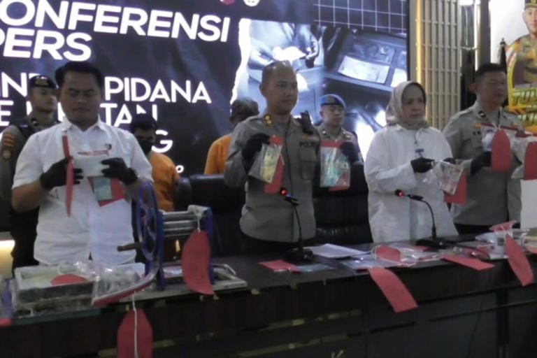 Edarkan Uang Palsu, Dua Warga Cilacap Diciduk Polres Wonosobo