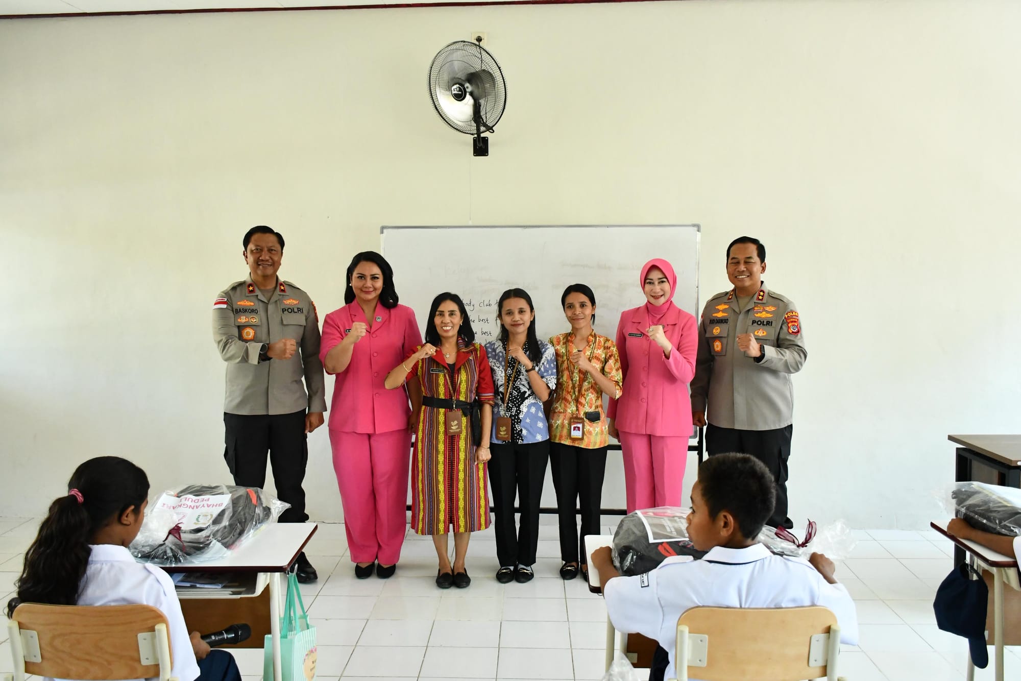 Kapolda NTT Ajak Siswa SRM 19 Naibonat Semangat Belajar, Dukung Visi Prabowo untuk Pendidikan