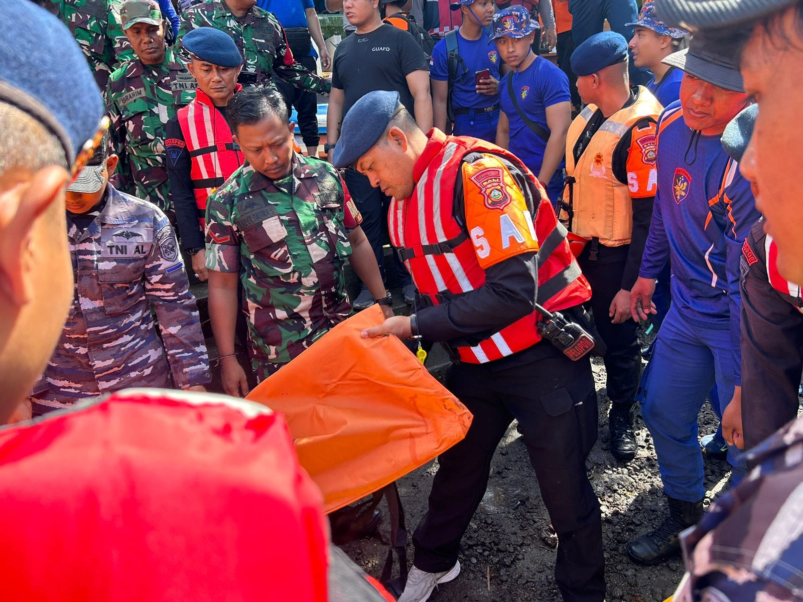 Tim SAR Ditpolairud Polda Bali Temukan Empat Perempuan Korban Banjir