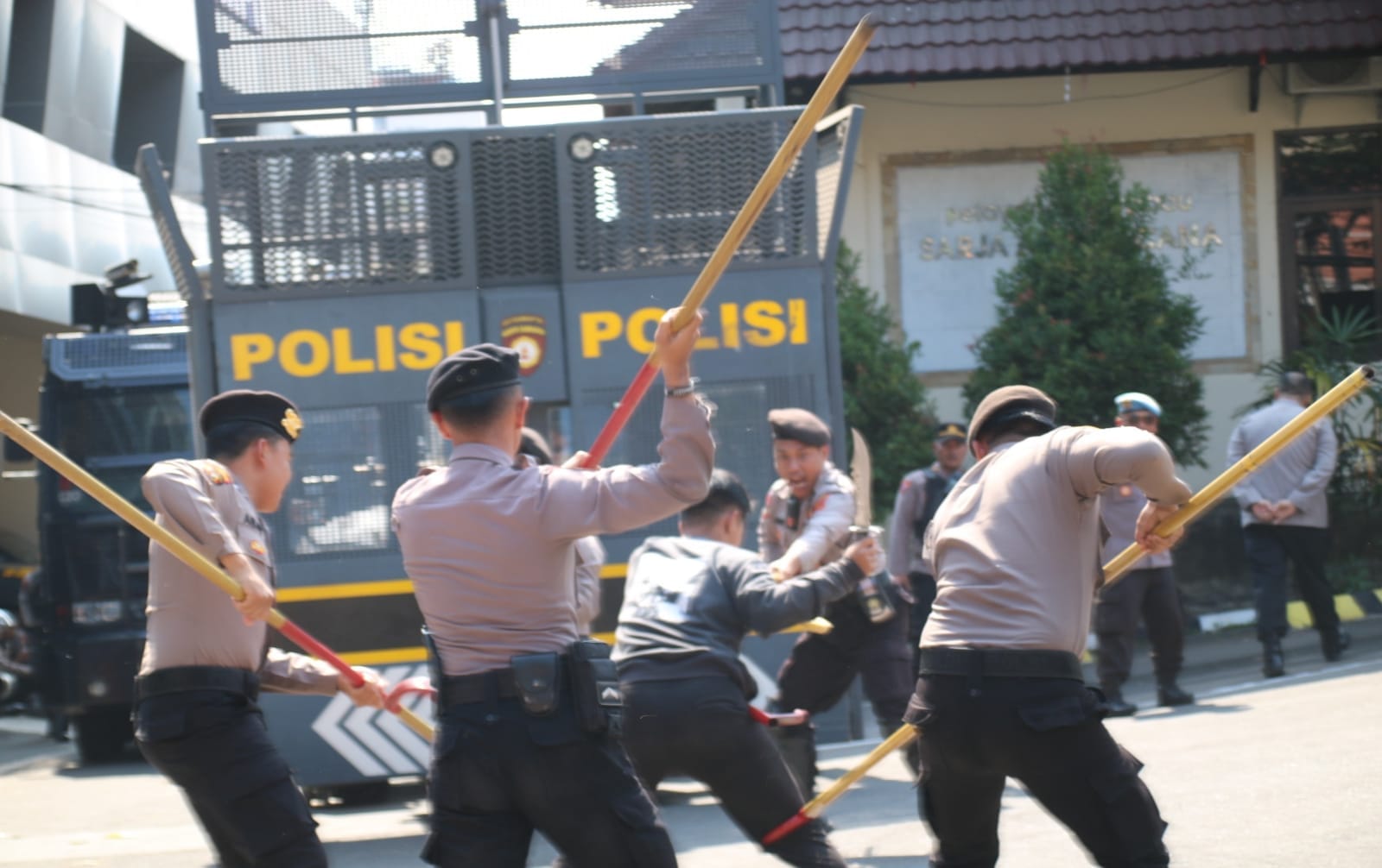 Polresta Malang Kota Gelar Sispam Mako untuk Cegah Aksi Anarkis Saat Demo