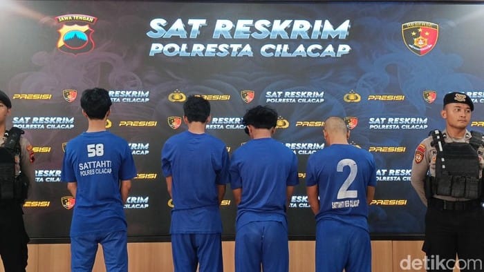 Polisi Tetapkan 12 Tersangka Kasus Penjarahan dan Pembakaran Gedung DPRD Cilacap