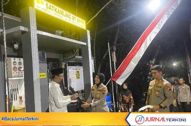 Kapolres Semarang Apresiasi Satkamling Jambon, Tradisi Jimpitan Jadi Simbol Keguyuban