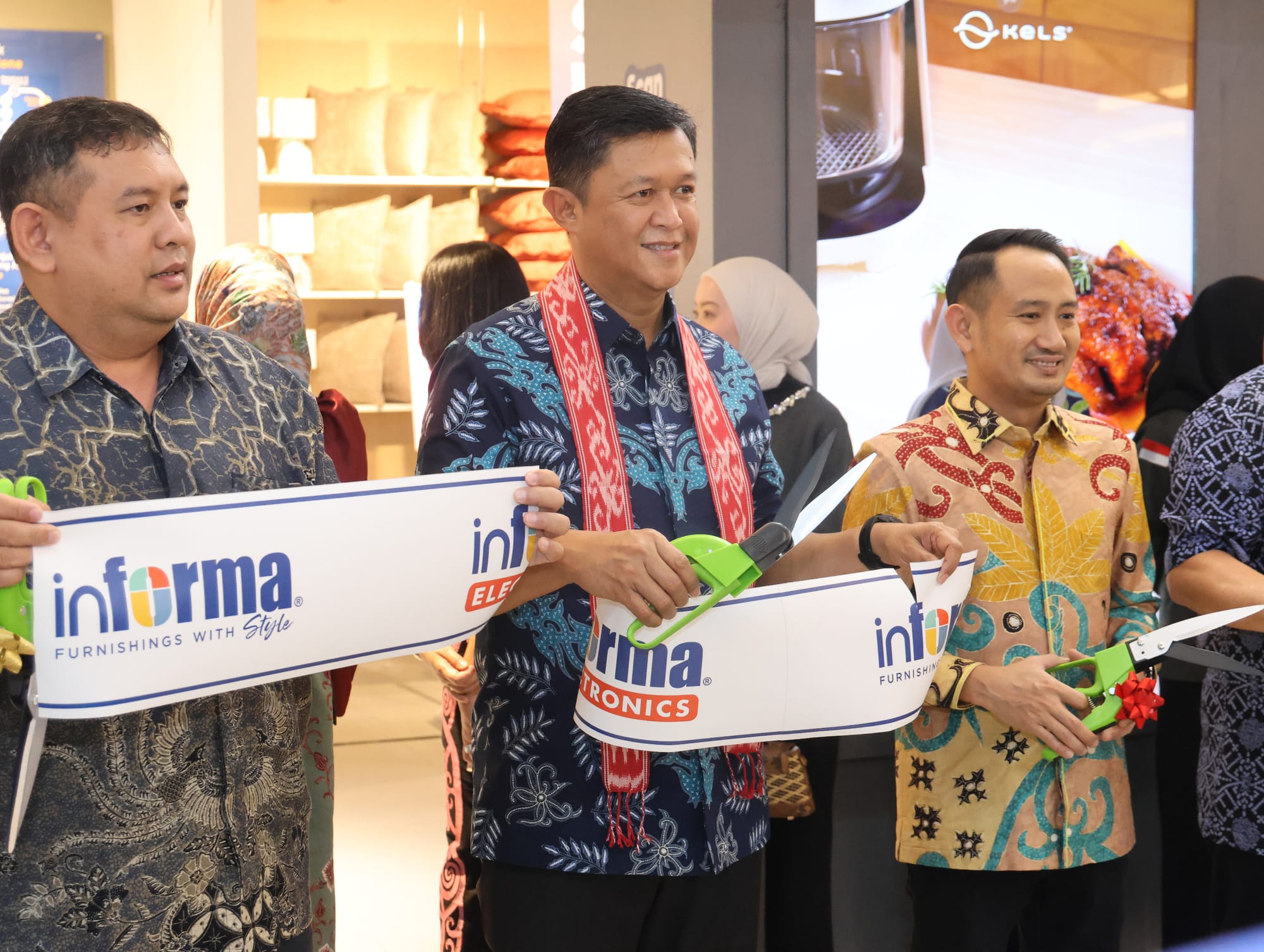 Dukung Pertumbuhan Ekonomi, Kapolda Kalteng Hadiri Peresmian Duta Mall Palangka Raya