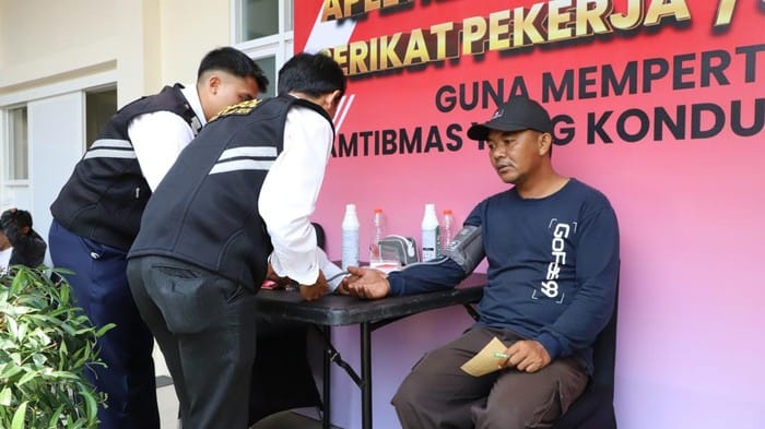 Buruh Apresiasi Polresta Malang Kota atas Gelaran Bakti Kesehatan Gratis