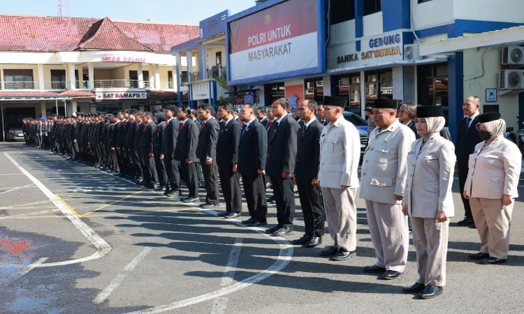 Kapolresta Cilacap Ingatkan Anggota untuk Jaga dan Amalkan Nilai Pancasila