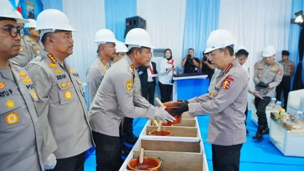 Kapolri Resmikan 32 dan Groundbreaking 27 SPPG di Jateng, Dukung Program MBG