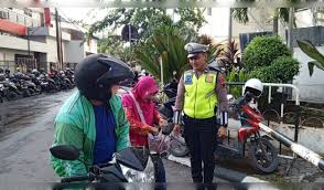 Aksi Ramah Polantas Semarang Bikin CFD Simpang Lima Makin Tertib