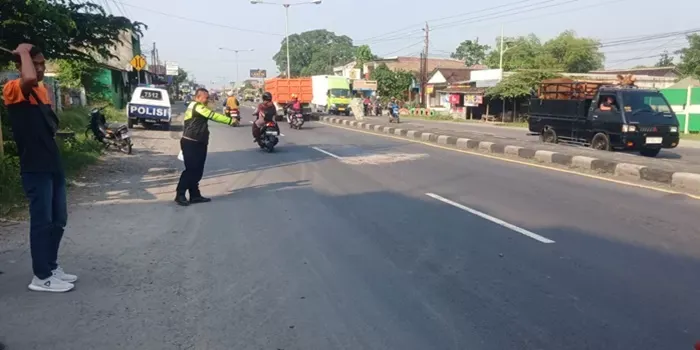 Dua Motor Tabrakan di Tasikmadu Karanganyar, Pengendara Alami Luka Ringan
