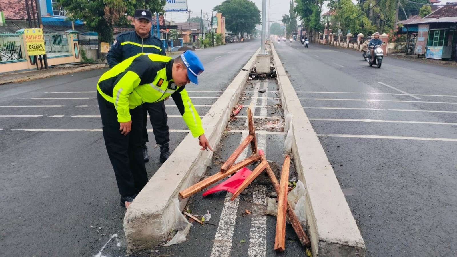 Jalur Pantura Pati Kembali Makan Korban Kecelakaan Tunggal