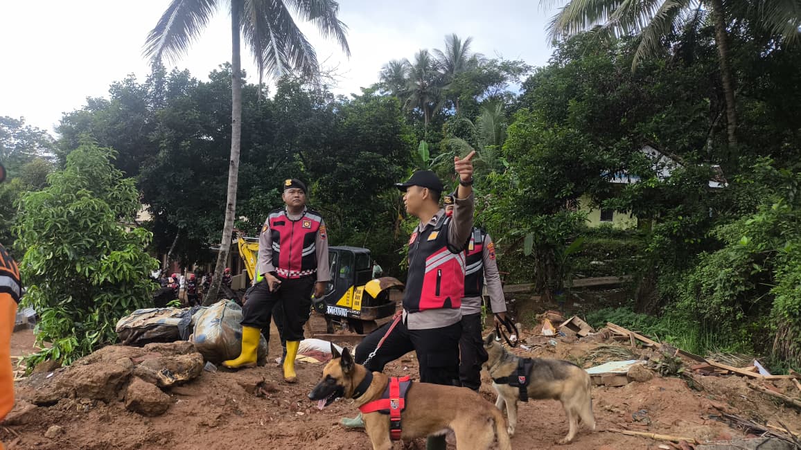 Polda Jateng Tegaskan Peran Vital Unit K9 Temukan Tujuh Jenazah dari Balik Longsoran