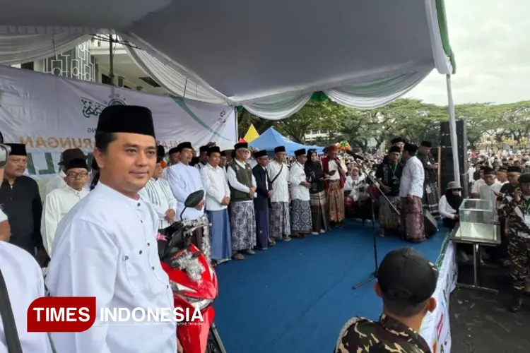Santri Fun Walk #6 Jalan Sehat Sarungan Kian Mengakar Jadi Tradisi Ikonik HSN Kota Malang