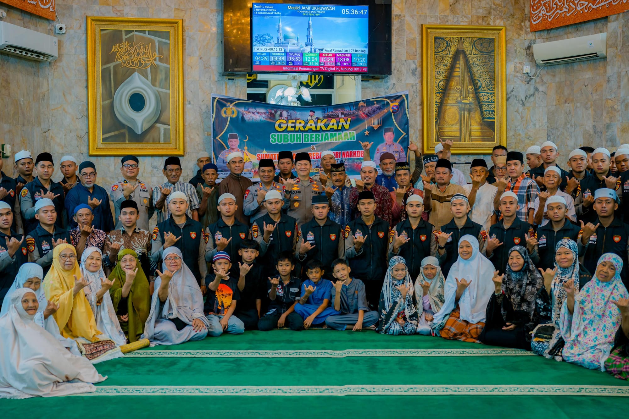 Bangun Kedekatan dengan Masyarakat, Wakapolda Sumbar Turun Langsung di Gerakan Subuh Berjamaah