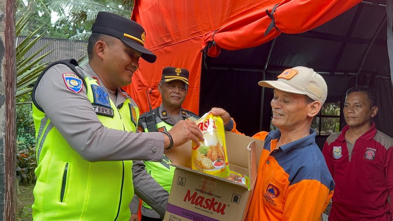 Respons Cepat Polres Purbalingga: Bantuan Darurat dan Pemeriksaan Kesehatan untuk Warga Maribaya