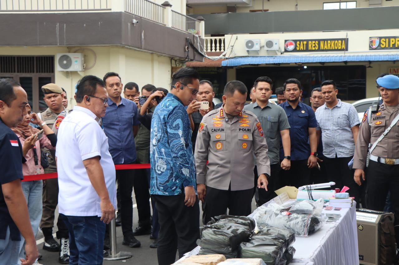 Wali Kota Apresiasi Kapolrestabes: 60 Kg Sabu Disita, 15 Barak Narkoba Dimusnahkan