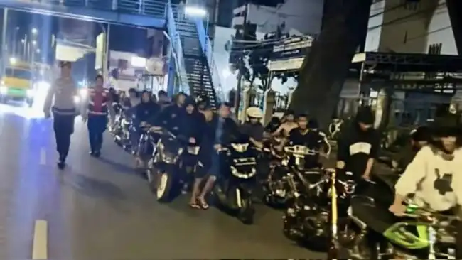 Polisi Terjunkan Ratusan Personel untuk Intensifkan Pengamanan Malam Hari di Malang