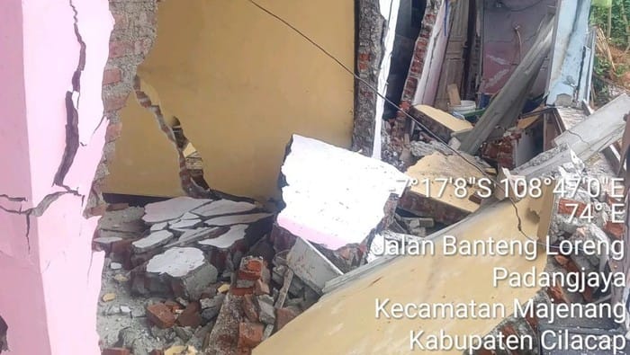 Pergerakan Tanah Meluas di Cilacap, Pemukiman Warga Mulai Retak