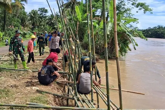 Hujan Deras Tak Henti, 24 Desa di Cilacap Diterjang Banjir dan Longsor