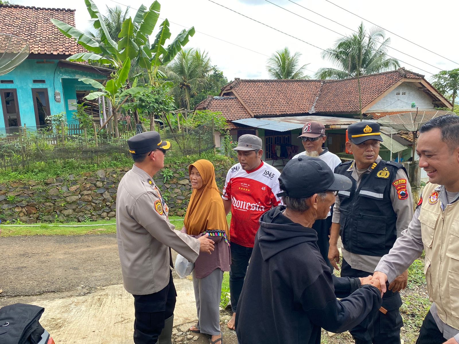Polri Kerahkan Satgas Trauma Healing untuk Bantu Korban Longsor di Cilacap