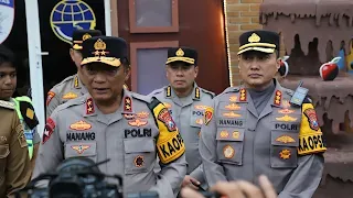 Kapolda Jatim Pastikan Kesiapan Pengamanan Malam Tahun Baru 2026 saat Tinjau Pos di Malang Raya