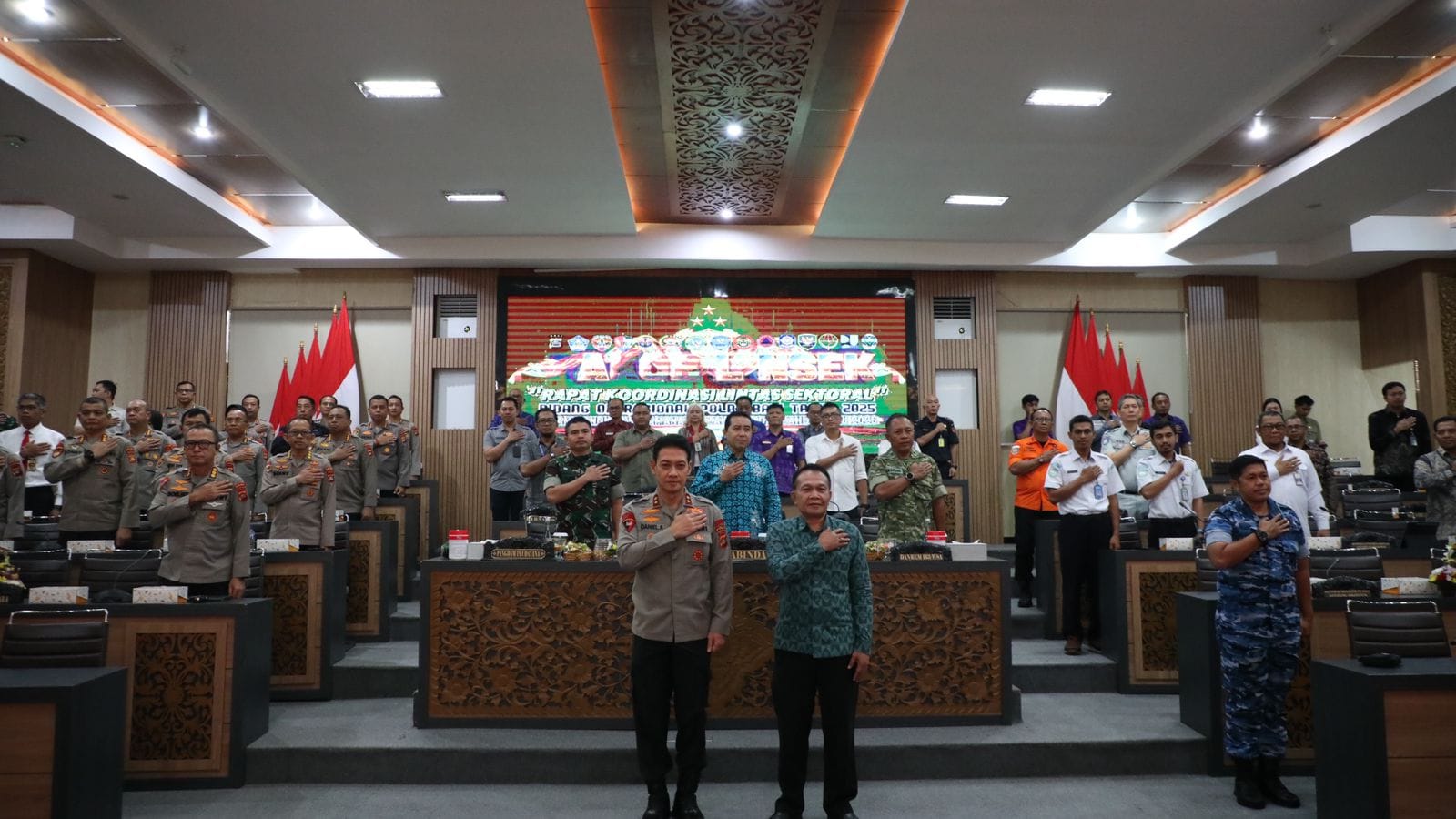 Antisipasi Gangguan Kamtibmas Menjelang Natal Dan Tahun Baru, Kapolda Bali Laksanakan Rapat Koordinasi Lintas Sektoral
