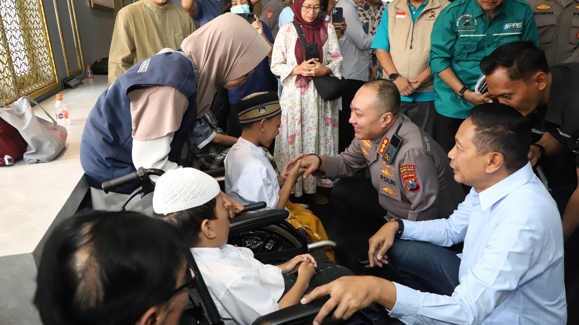 Khitan Bahagia Warnai Hari Ibu, Polresta Malang Kota Hadir Lindungi dan Peduli Anak
