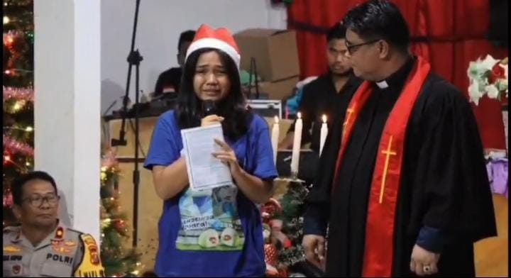 Kepedulian di Hari Natal, Polri Sambangi Dua Gereja HKBP Tapanuli Utara