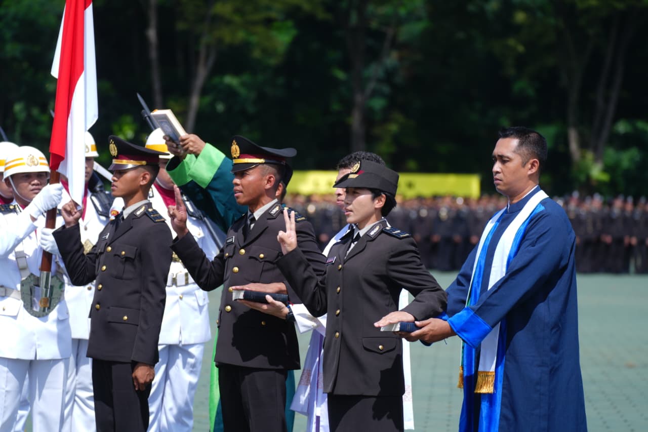 99 Lulusan SIPSS Gelombang II 2025 Resmi Dilantik, Wakapolri: Polri Butuh Perwira Unggul dan Adaptif