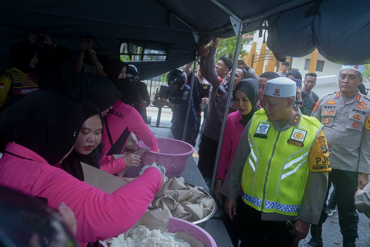 Kapolda Kalsel Tinjau Langsung Kesiapan Pengamanan dan Fasilitas Pendukung Pengajian Rutin 5 Rajab