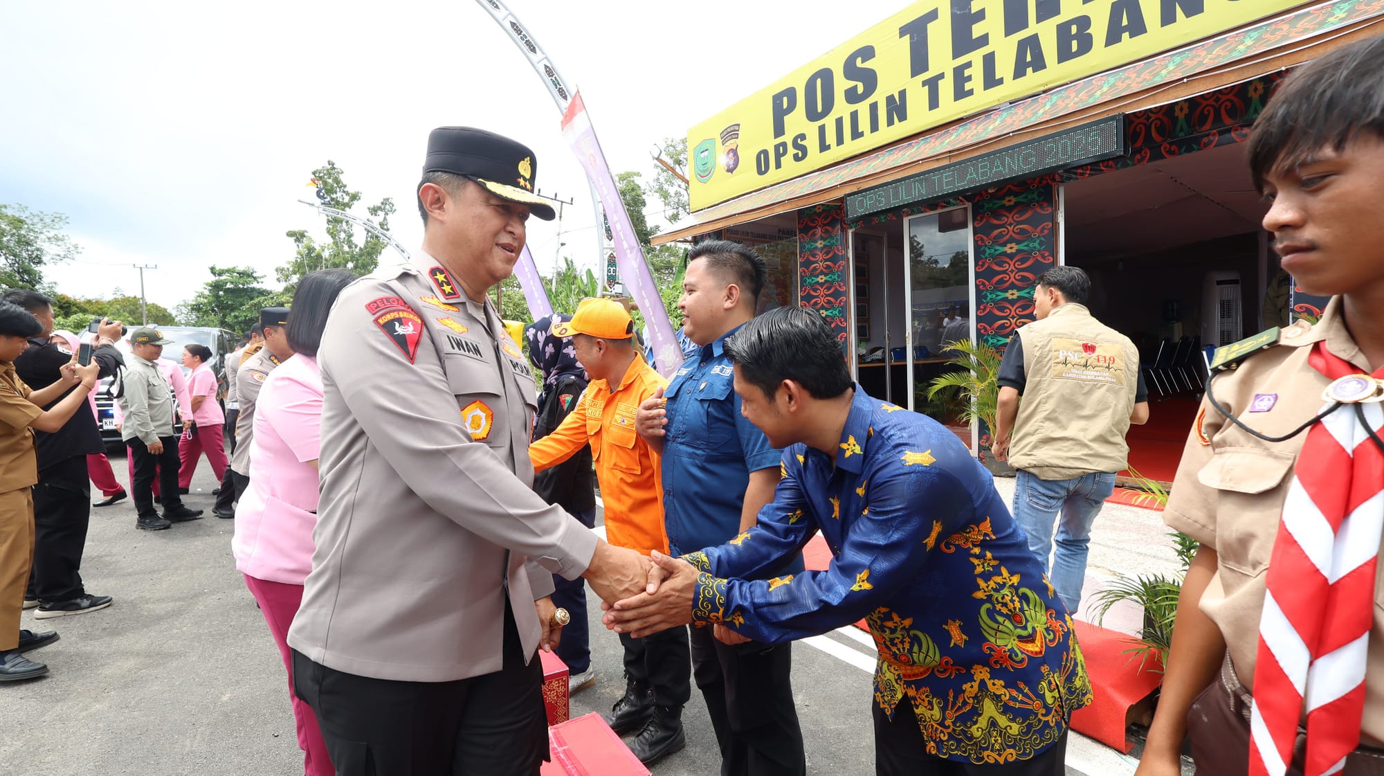 Antisipasi Lonjakan Arus Nataru dan Jamaah Haul Guru Sekumpul, Kapolda Kalteng Cek Pos Terpadu di Jalur Trans Kalimantan Pulang Pisau