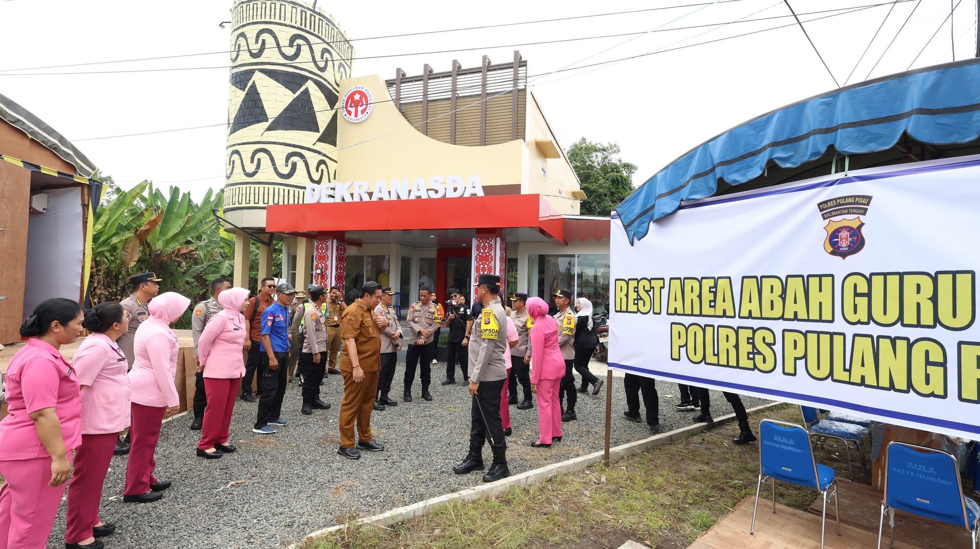 Pastikan Keamanan Arus Nataru dan Momen Peringatan 5 Rajab Guru Sekumpul ke-21, Kapolda Kalteng Tinjau Pos Pengamanan Terpadu Polres Pulang Pisau