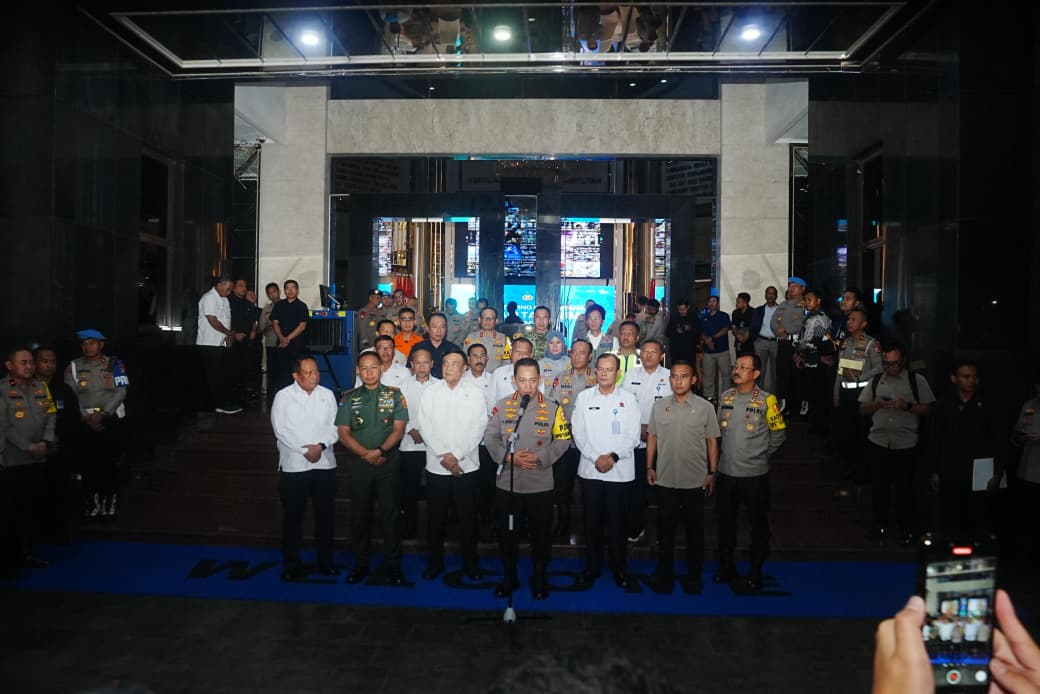 Kapolri Pantau Pergantian Tahun Baru 2026, Tekankan Keamanan, Pelayanan Publik, dan Empati Nasional