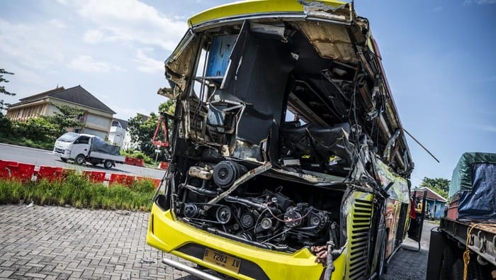 Polda Jateng Pastikan Korban Kecelakaan Bus Cahaya Trans Mendapat Layanan Terbaik