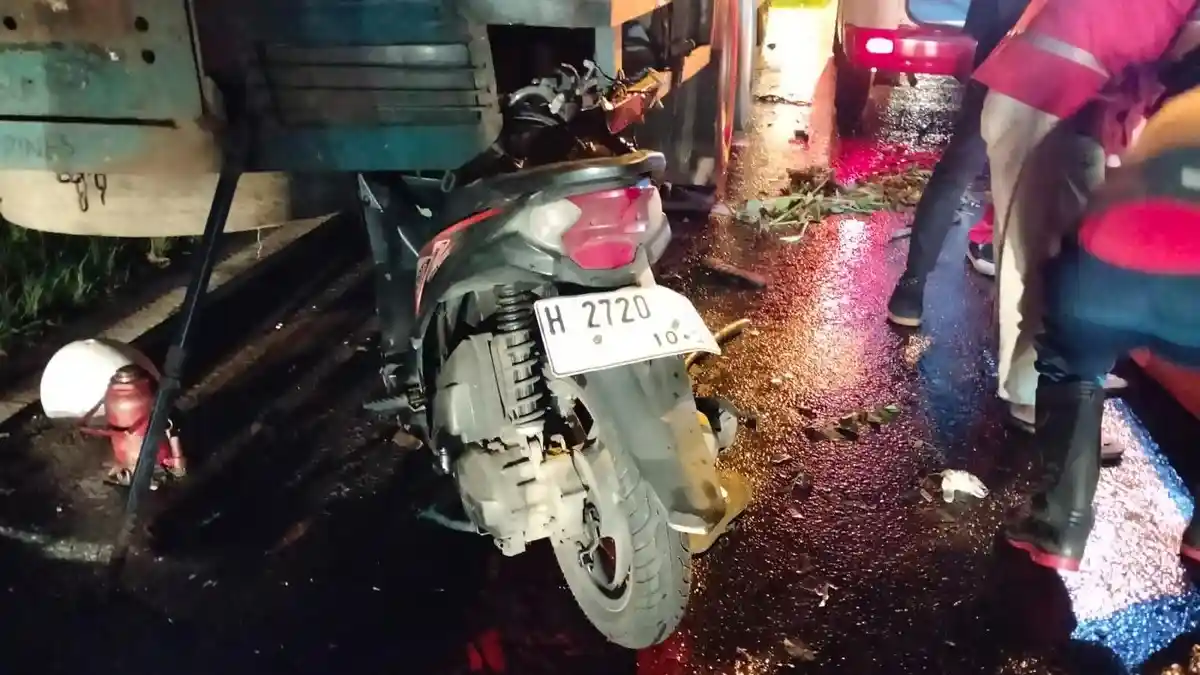 Motor Tabrak Truk di Jalan Lingkar Salatiga, Satu Orang Tewas