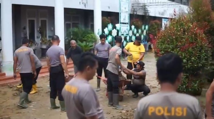 Komitmen Pemulihan Pascabencana, Polri Pastikan SMPN 2 Langsa Siap Digunakan Kembali