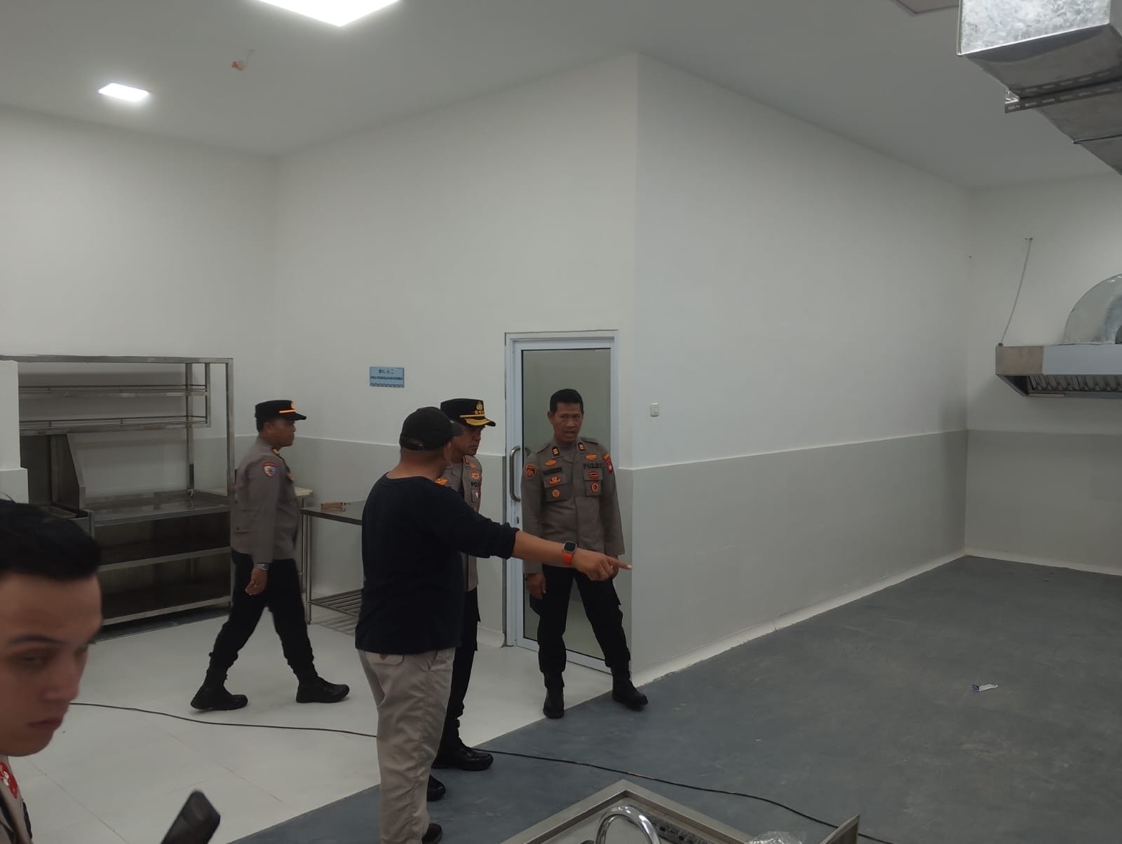 SPPG 2 Polresta Pontianak Dibangun, Kapolresta Tekankan Standar dan Akuntabilitas