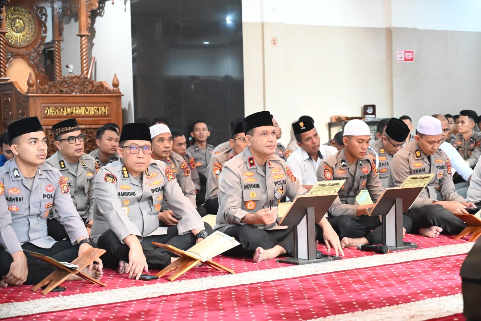 Sisi Religius Korps Bhayangkara, Personel Polda Jambi Khusyuk Ikuti Binrohtal Islam