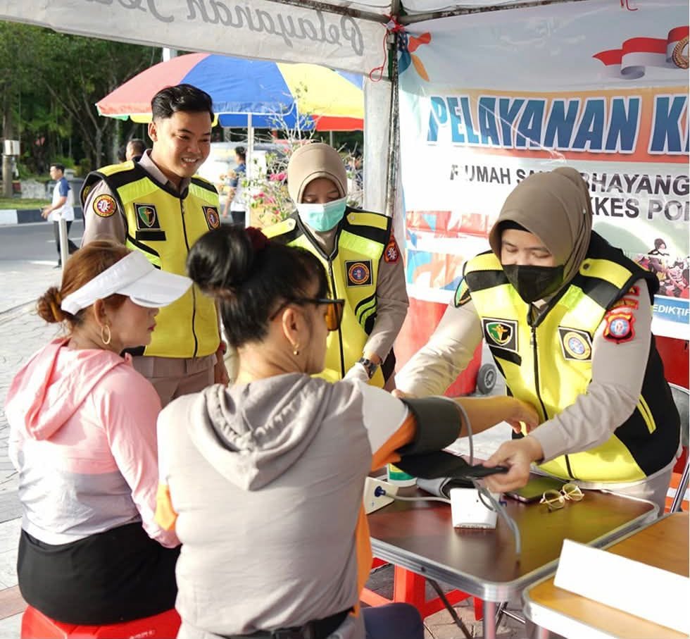 Wujud Pelayanan Prima Polri Rumkit Bhayangkara Gelar Pemeriksaan Kesehatan Gratis di CFD