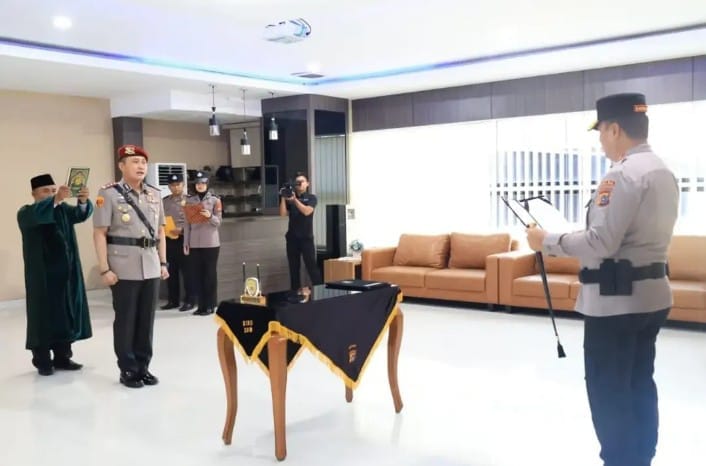 Kapolda Kep. Babel Pimpin Upacara Pelantikan Dirreskrimsus di Menumbing Lounge