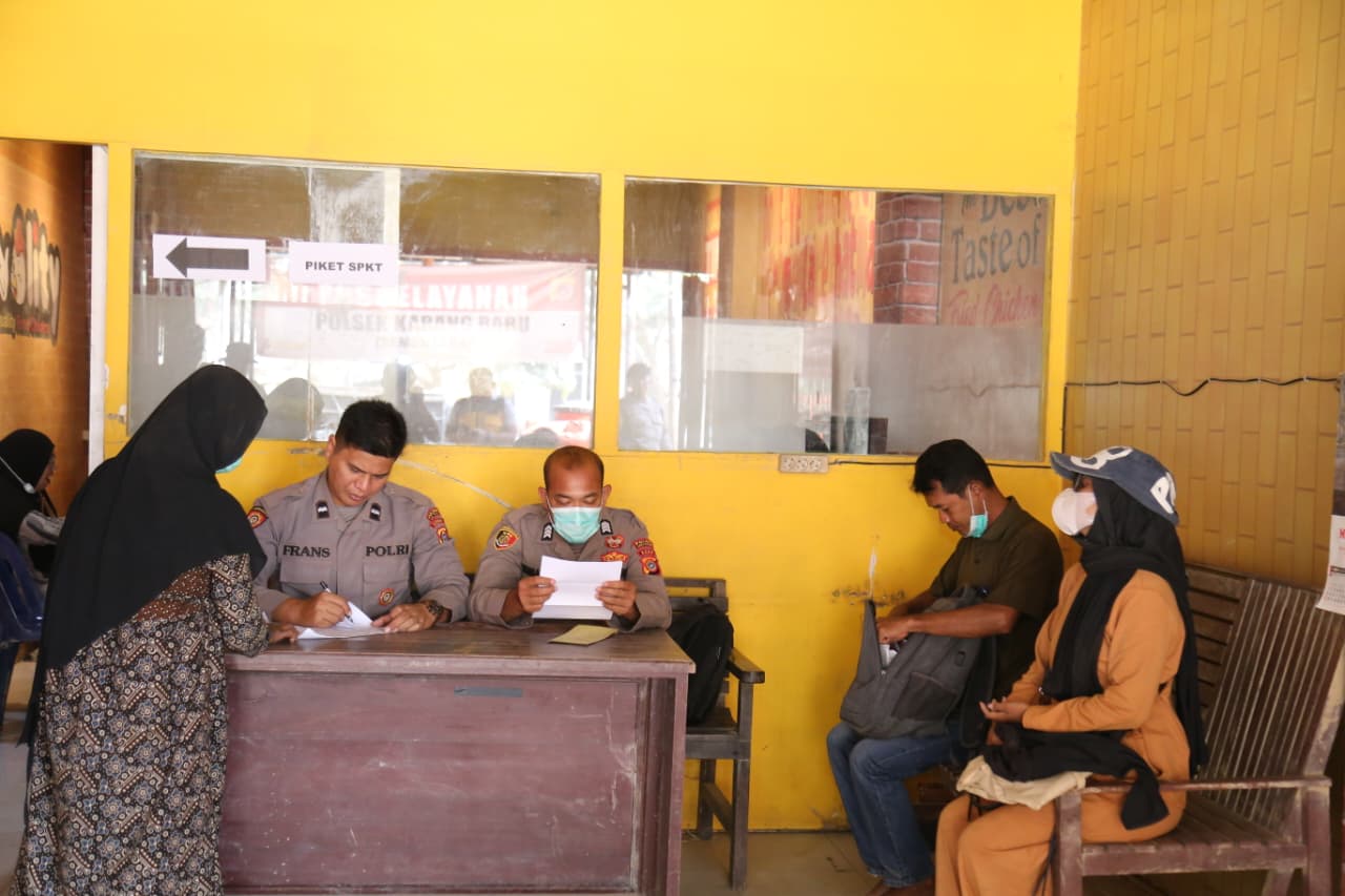 Polsek Karang Baru Tetap Melayani di Tengah Banjir: Markas Rusak, Pelayanan Tak Boleh Terhenti